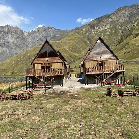 Kazbegi 4 Side Cottages Eksteriør billede