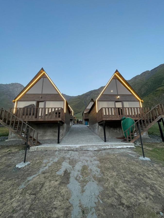 Kazbegi 4 Side Cottages Eksteriør billede